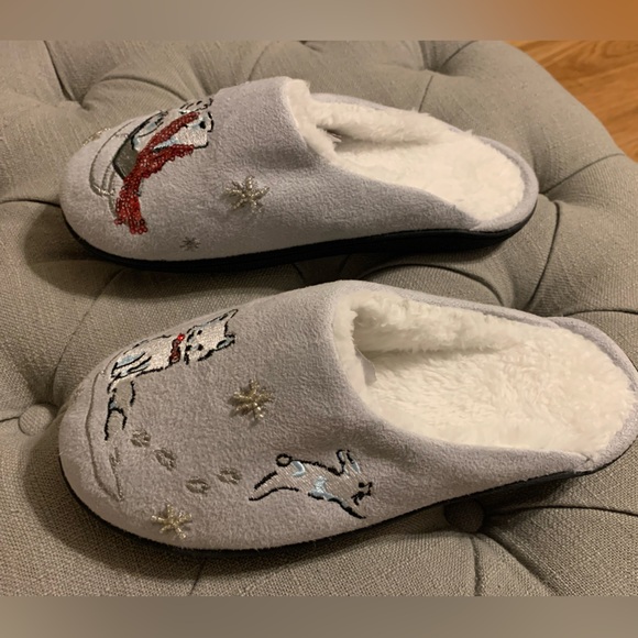 Vera Bradley Beary Merry embellished slippers - Picture 8 of 13
